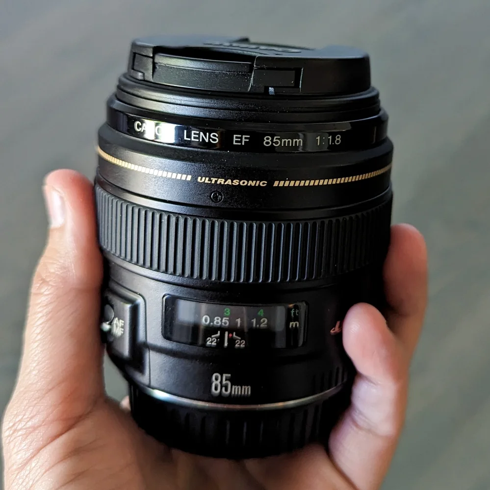 Canon EF 85mm f/1.8 USM Lens